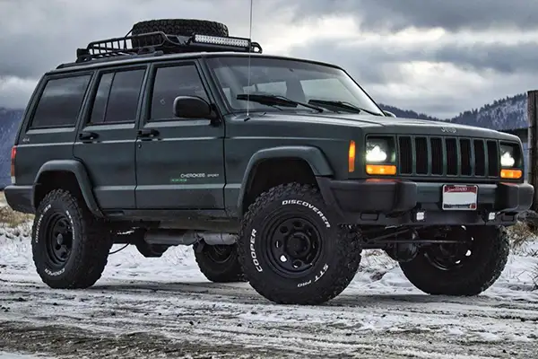 Jeep Cherokee gas tank explodes